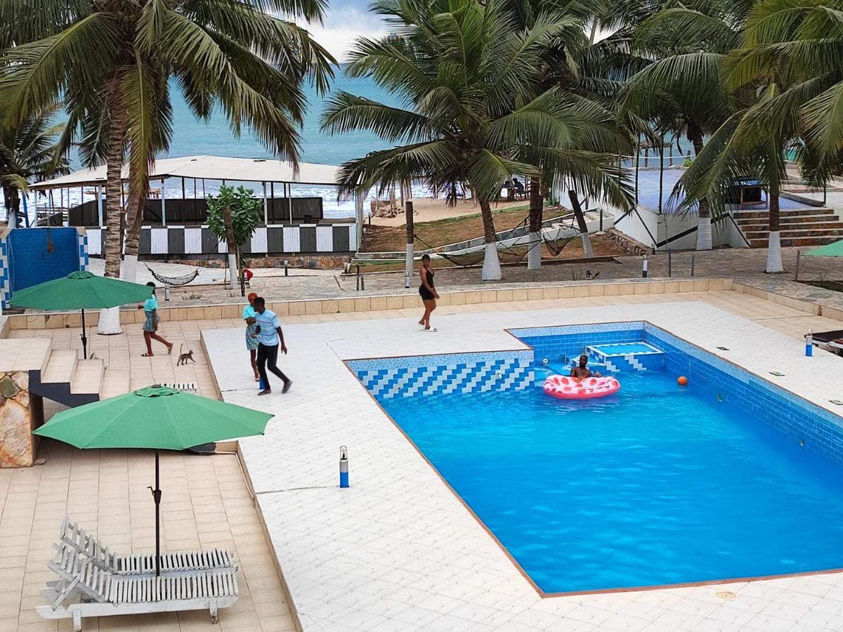 Ellisa Hospitality And Spa Hotel Accra Exterior photo